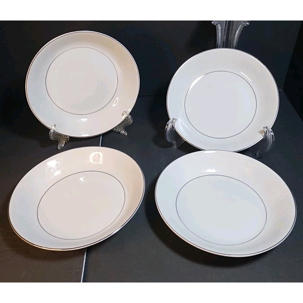 4 Montgomery Ward Fine Intl. China  Shannon Soup‎ Bowls 7 5/8 White Gold Floral